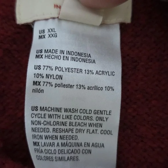 Elegant Red Women's Knit Pants & Sweater Set - Picture 6 of 7